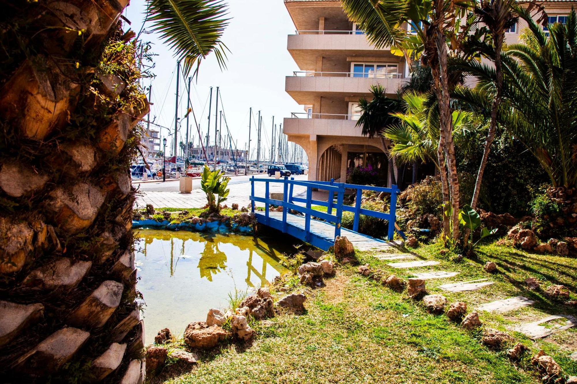 Expoholidays - Puerto Deportivo La Goleta Almerimar Buitenkant foto